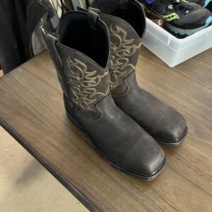 Men's Western Boots with Embroidered Design